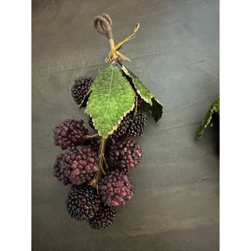 Vintage Realistic Blackberries Faux Fruit Bunch Cottage Core Home Decor 6